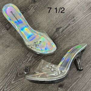 Y2K Clear and rhinestone short heels 7.5